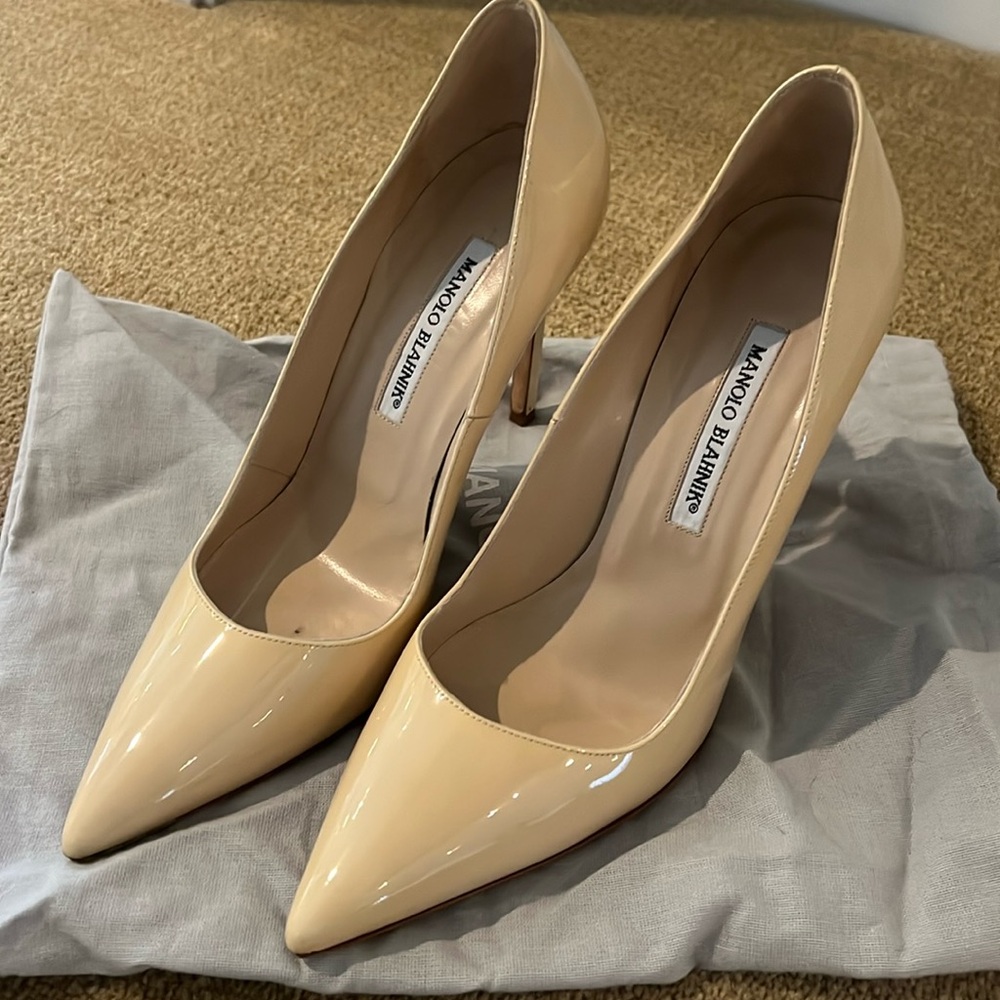Amazing neutral Manolo’s!